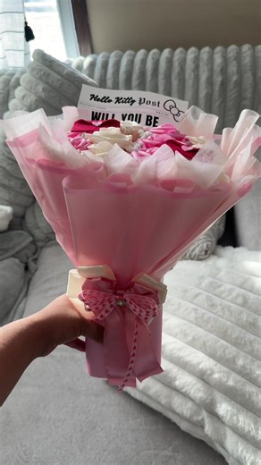 Flat Eternal Bouquet Wrapping Tutorial