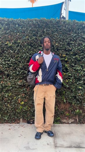 doodie on Instagram: "sorry for the delay 🙂‍↔️"