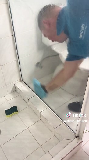 Pro Shower - Ultimate Solution for Sparkling Showers and More