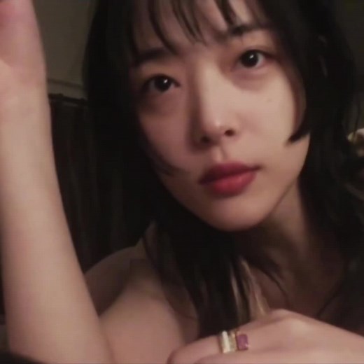 Emotional Tribute Song 'Peach' by Sulli