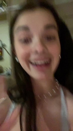 sos concert is tomorrow and idk what to wear #GetTheWChallenge #TeamofTomorrow #mcdonaldshacks #louistomlinson #outfit #help #fyp