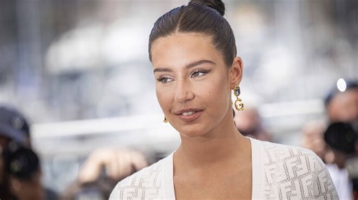 Adèle Exarchopoulos : qui est Doums, le père de son fils de 5 ans, Ismaël ? - Télé 2 Semaines