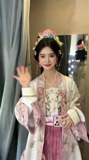 Embrace Your Inner Art: Wei Jin or Song Dynasty