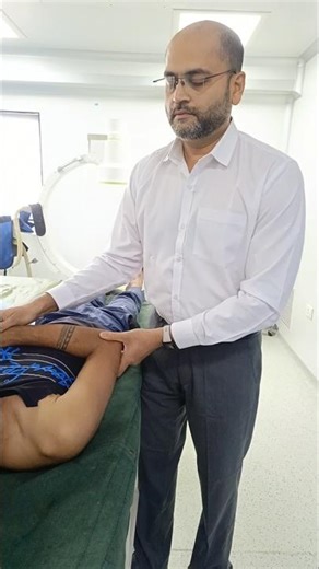 Shoulder dislocation reduction procedure #ortho #dislocation