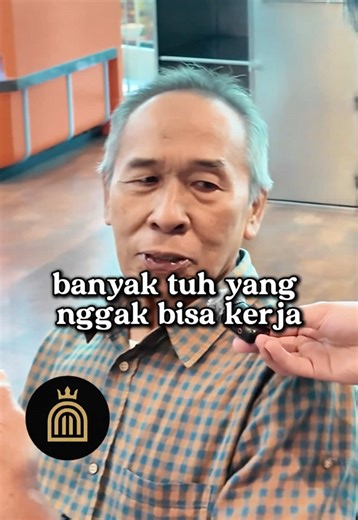 🛢️dari 0 sampai Oil & Gas — Mindset Om Rudi Bukan instan. Bukan jalan cepat. Tapi kerja keras & pola pikir. 💡 Insight Om Rudi (Oil & Gas, Profesor Mechanical Engineer): 1️⃣ Latar belakang: oil & gas, profesor, pernah jadi penerbang 2️⃣ Kuliah di Trisakti, lanjut ke Inggris & Amerika 3️⃣ Anak muda tanpa modal? Kuncinya hard work, bukan jam kerja 4️⃣ Masalah Gen Z: maunya serba instan 5️⃣ Kuliah itu penting — melatih cara berpikir, bukan cuma gelar 6️⃣ Pintar itu relatif, attitude nomor satu 7️⃣