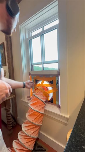 Jobsite booth breakdown and cleanup 🧹 * Remove the ventilation, remove the zipper, breakdown the barrier, roll up the floor protection, vacuum and on to the next 🤜💥🤛 * #moosepaintingnh #moosemethod #process #breakdown #cleanup #pro #painter #dowhatyoulove | Moose Painting