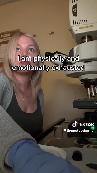 So many emotions #phdone #phd #phdtok #scitok #gradschool #neurotok #labtok #science #lab #phddefense #phdstudent #phdlife #womeninSTEM #neuroscientist #brain #microscope #scientist #qpcr