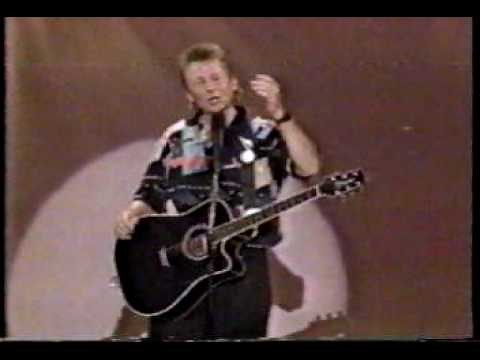 Mark McCollum Stand Up - Heavy Metal Fudd (Kill The Wabbit)