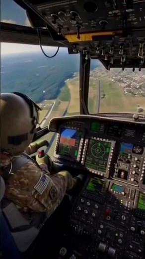 Inside the Chinook Cockpit – Pilot’s Eye View #helicopter