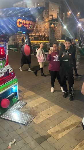 Boxing Arcade Machine: Strength Challenge at Night