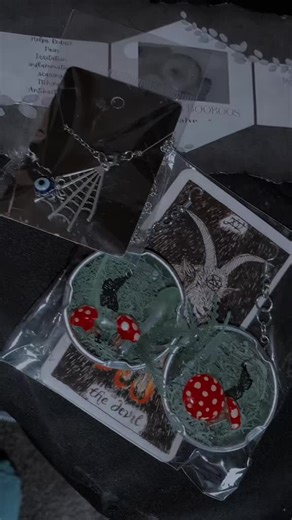 Love packing orders 💕☺️🔥#spellandthegypsycollective #smallbusinessmama #witchyvibes #witchythings #witchtip