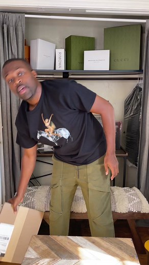 @Beyoncé ….FINALLY! 😂 #unboxing #Renaissance