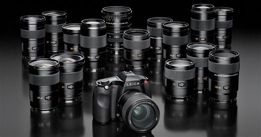 Leica Will Deliver a Mirrorless Medium Format Hybrid Camera 'Within 2 Years'