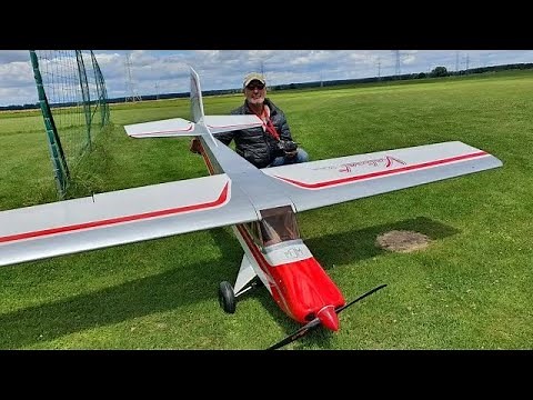 Hangar 9 Valiant 30cc