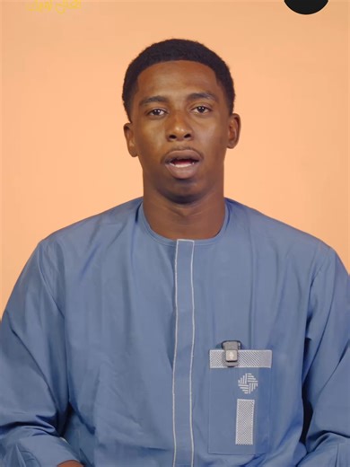 Aliko Dangote est l'un des hommes les plus riches d'Afrique et a longtemps été le plus riche du classement. Dans cet épisode de Ta'al Nourik, le journaliste Abu Laila nous raconte l'histoire de cet homme d'affaires nigérian. Comment il a bâti sa fortune et comment il est arrivé à cette position. #Dangoté #Nigeria أليكو دانغوتي ... هو أحد أغنى الرجال في إفريقيا، وكان الأغنى على مدى سنوات. في هذه الحلقة من برنامج