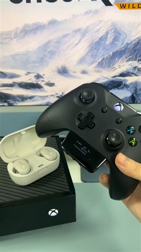 YOCOWOCO on Instagram: "For gamers: Xbox one, Xbox Series X|S Link:👉https://www.tiktok.com/shop/pdp/1731645815106278105 #bluetoothadapter #xbox #gamers #gift #accessories"