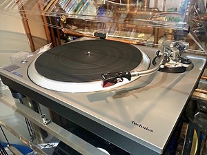 With the SL-1500C Technics Cuts the Price But Not the Sound Quality