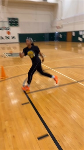 🔥🔥. The MITT Training with G5. #gregfosterhoop #themitttraining #g5buckets #tiktokhoops #trainer #TrainHard #reels #ballislife #StarsEverywhere #relentless | G5_Buckets