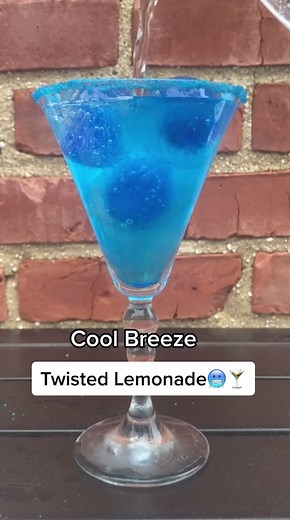 Refreshing Lemonade Spritz Mocktail Recipe