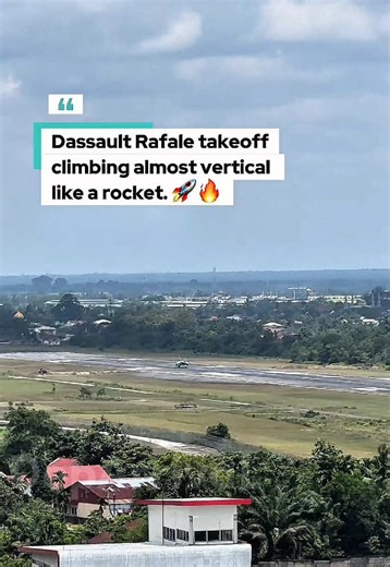 Momentum, thrust, dan keberanian dalam satu frame. Aksi vertical take off Dassault Rafale yang selalu memanjakan mata pecinta aviasi. #CapCut #rafale #blackphanter
