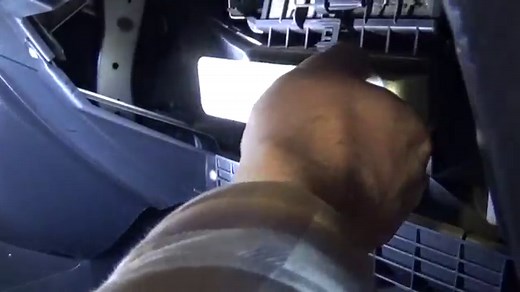 Cabin Air Filter Replacement and Location SUZUKI SX4 or FIAT SEDICI