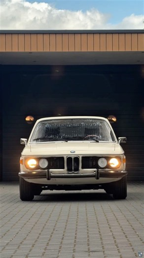 For sale: BMW 2.5 cs - cold A/C, unrestored - mint condition - one of 844 build #forsale