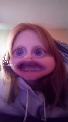 quand tu as le malheur de tousser pendant une partie de cache-cache 😅😂