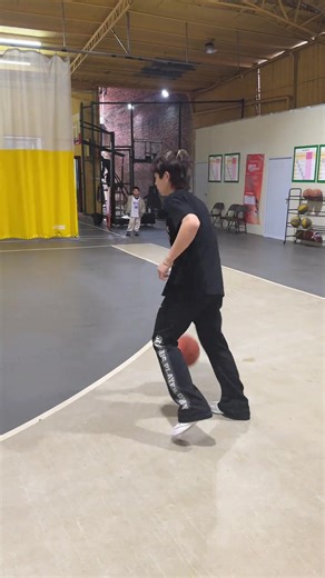 cool basketball stuff 🔥 ☝️ #basketball🏀