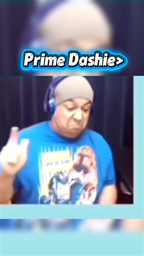 Dashie should be a dancer 🕺🏽#dashiegames #dashiexp #shorts #fyp #funny #funnyclips #gaming #viral