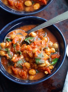 Chickpea Curry Recipe - In Just 5 Minutes!