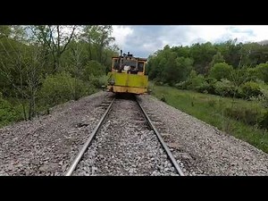 Jackson 6700 Tamping a Bad Line Sway that also has Twist and Warp in the Track