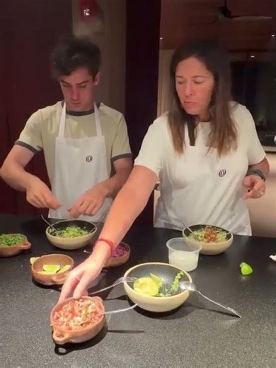 Franco Colapinto, the professional chef 😎🇦🇷 #MexicoGP 🇲🇽 | #Colapinto