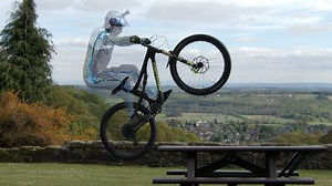 BBC Scotland - BBC Scotland - Science can now explain how daredevil Danny MacAskill gets his body and bike to combine in defiance of gravity