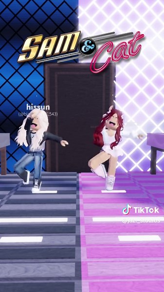 Sam and Cat Costume Showcase by Zoe and Jaimie