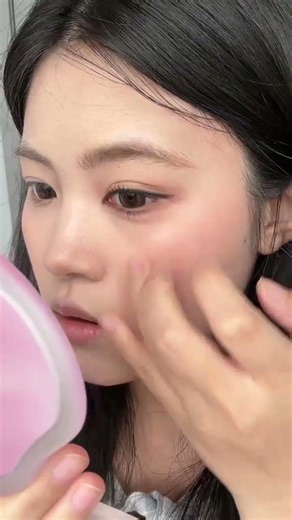 Early Spring Korean Makeup Tutorial: Pastel Pink Face