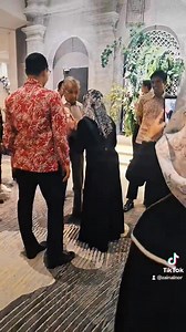 SELAMAT MALAM DARI TUN M UTK SEMUA. Banyak kali dah admin katakan pada WALANON kaki jilat PELIWAT yg bodo menilai atau koyak tengok muka Tun M. Tak perlu komen biadap atau tengok posting Tun Dr. Mahathir bin Mohamad . Scroll saja laju agar beredar dari lalu dekat kamu. Elok elok bole tengok kemudian kena block akibat otak bengap dan biadap. Kalau tak suka tgk tak perlu komen. Itu saja simple. Yang sakit hati sangat tu kenapa??? ADA FHM TAK WALANON??? #SelamatkanMalaysia #SayangKepadaBangsa #Just
