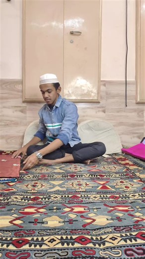 ZAITOON CREATIONS on Instagram: "A timeless Banarasi masterpiece crafted in pure Katan silk, handwoven with the finest Kaduwa technique. The saree features a rich Minakaari skirt border, intricate zari weaving, and a gracefully woven body that reflects royal elegance. Finished with a luxurious pallu and perfectly coordinated blouse & sleeves, this saree is a true symbol of heritage, artistry, and celebration wear. 💫 . . TO PLACE ORDER DM US OR INQUIRY WHATSAPP:+916389061942 . . Visit our store