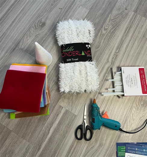 DIY Christmas Decorations: How to Make a Gonk Tutorial