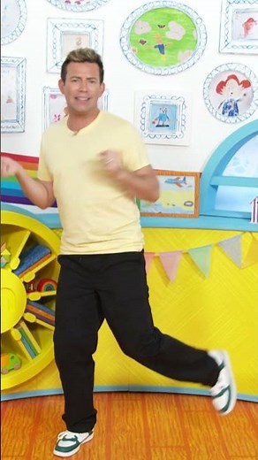 Derek dances to the Clapping Song in the Milkshake! Studio