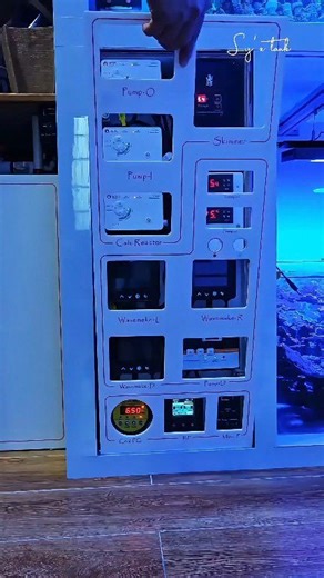 For the tech nerds 🐠🪸 LY (小红书) from China specializes in building high-end systems with control technology for retailers and private individuals. Specifically for coral breeders and enthusiasts. #techtrends #reefbuilders #reefscaping #reeftank #aquarium | Oliver Knott