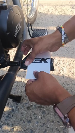 Cal Rotulados on Instagram: "Rotulado de Posapies Costo 2.000bs Los 2 pares ✅ Somos CAL ROTULADOS😎 📍Estamos ubicados en Valencia. Visitanos🏃‍♂️ 📌Nos ubicamos en la Avenida Sesquisentenaria, Sector el Combate, en la entrada de Santa Lucía. 📞O Contáctanos a nuestro número telefónico 04244541146📲 ✨Con gusto le atenderemos🤗 #rotulados #paratii #viral #tiktokviral #fyp"