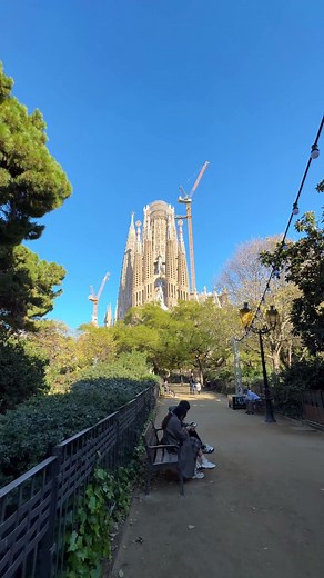 The Ultimate Guide to seeing Gaudí's famous works in Barcelona 👨🏼‍🎨🎨 Antoni Gaudí is regarded as one of the world’s most imaginative architects. His signature style blends organic forms, vibrant mosaics, sculptural detail, and structural innovation which gives Barcelona its colorful charm. Not sure where to start? Save this list: 1) Sagrada Familia 2) Park Güell 3) Casa Batlló 4) La Pedrera 5) Casa Vicens If you want to see some of Gaudí's famous works, comment "Barcelona" below and we'll se