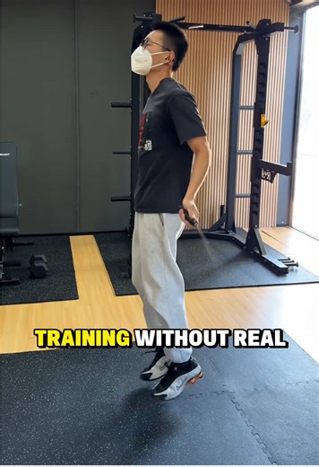 Serious lifters don’t train on bare concrete.#fyp #homegym #gymtiktok #homegymequipment #workout