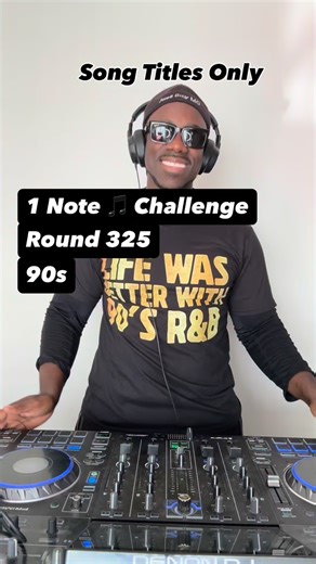 Mo Prester on Instagram: "Can you name this one 90s song after hearing only 1️⃣ Note?#onenote #onenotechallenge #listen #1990s #gameshow"