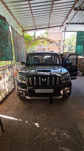 Mohsin Gouri Mg Gouri on Instagram: "#autobrighttech #nissan #caraccessoriesshop #carcare #bhfyp"