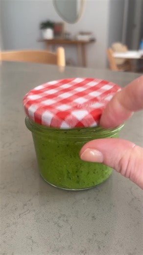 337K views · 3.1K reactions | 5-Minute Vegan Basil Pesto – recipe in comments ↓ | Glow Diaries | Facebook
