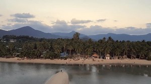 Île tropicale, ciel d'Orange, coucher de : vidéo de stock (100 % libre de droit) 1105690521 | Shutterstock