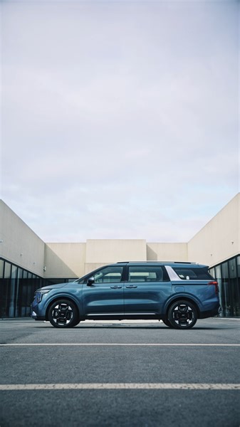 24K views · 145 reactions | Who says style and comfort can’t come in one? Experience otherwise. #Kia #KiaCarnival #CarnivalHybrid #Hybrid #Design | 현대자동차그룹 TV | Facebook