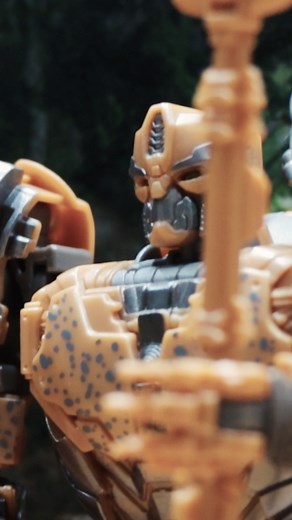 POV: Unboxing a #Transformers Studio Series figurine 🤩 This detailed #Cheetor figurine is 1 of 3 available for sale at TGV! Get yours NOW! More info 🔗 https://bit.ly/TGV-TROTBFP | TGV Cinemas