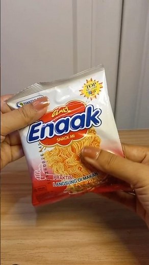 ASMR Unboxing Mi Gemez Enaak 🔥 Crunchy & Spicy Snack Satisfying Sounds #shorts